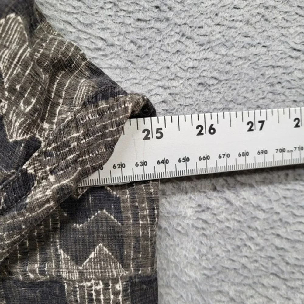 Batik Bay Men Button Up Shirt XL Gray‎ Black Beige Silk Geometric Casual Button